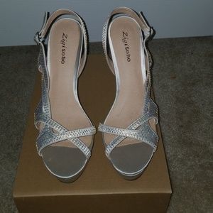 Cream sling back formal shoes